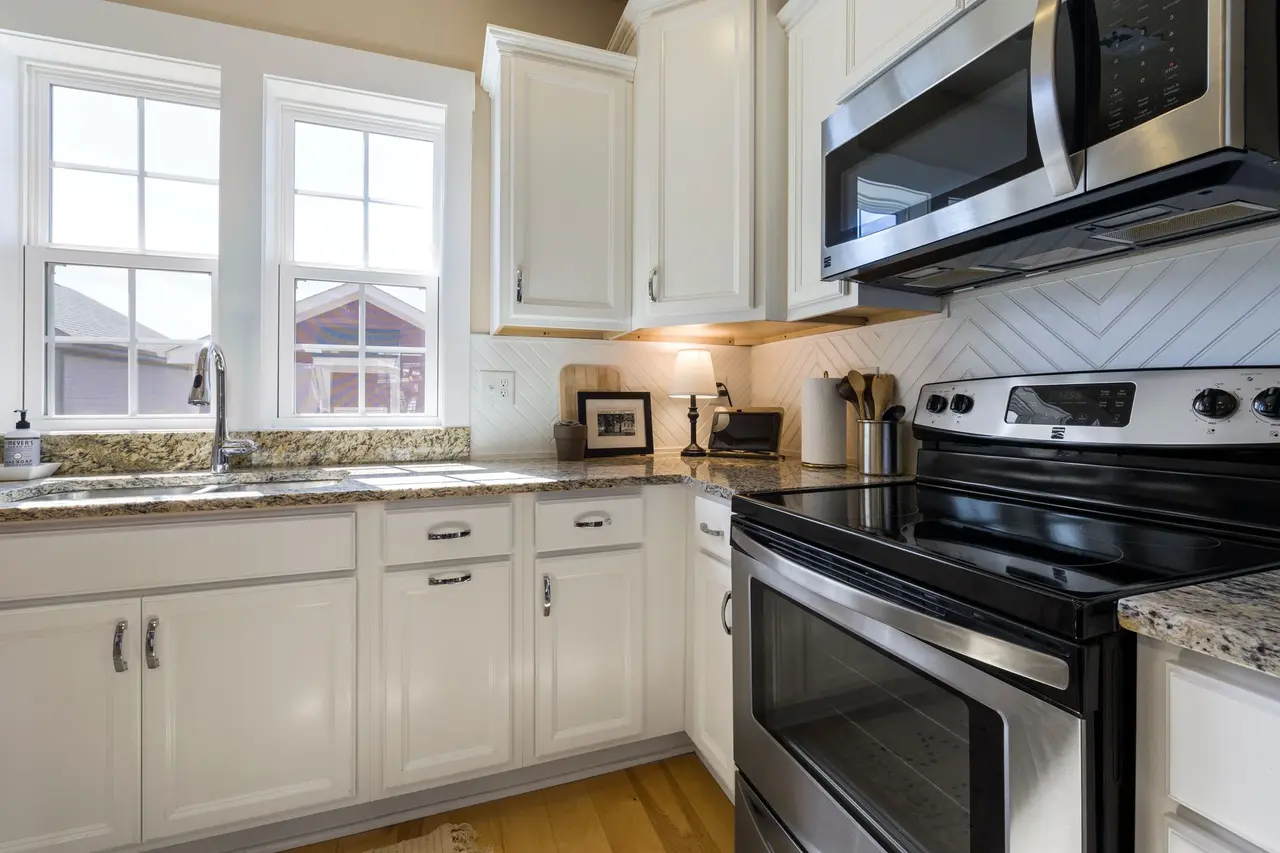 Cabinet Frame Refacing