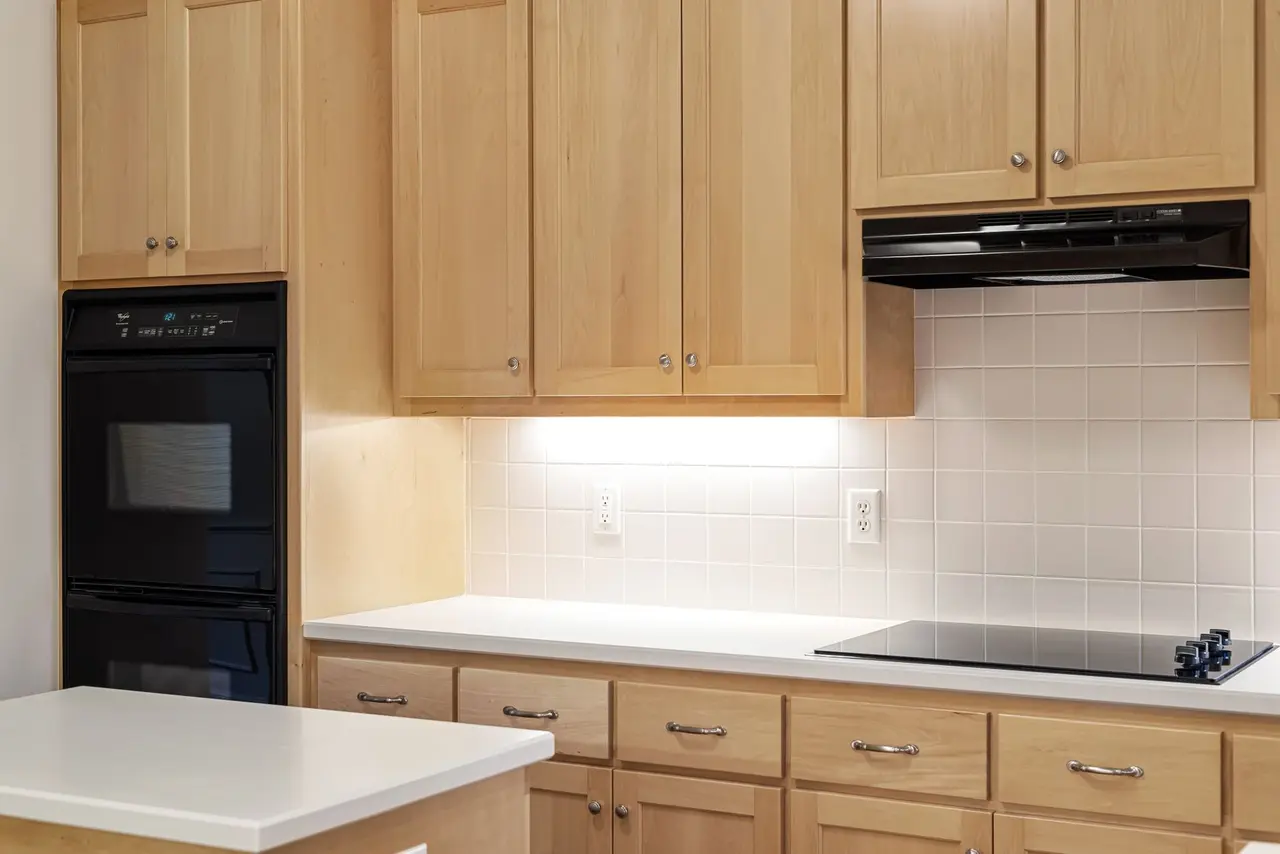 Wood Cabinet Refacing
